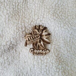 Carved 3D Cancún Souvenir Magnet